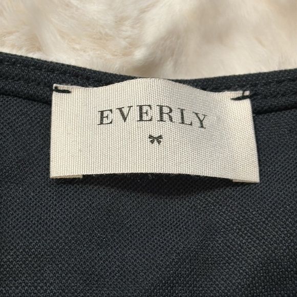 Everly Cold Shoulder Long Sleeve Blouse - Picture 4 of 7